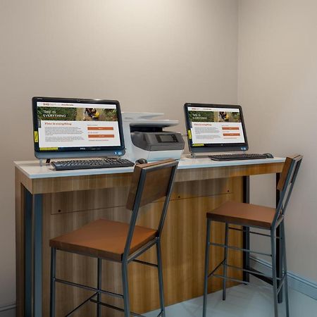 ניו יורק Holiday Inn Express Laguardia Airport, An Ihg Hotel מראה חיצוני תמונה