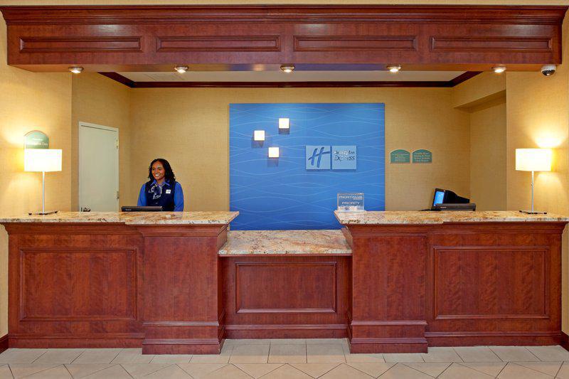 ניו יורק Holiday Inn Express Laguardia Airport, An Ihg Hotel מראה חיצוני תמונה